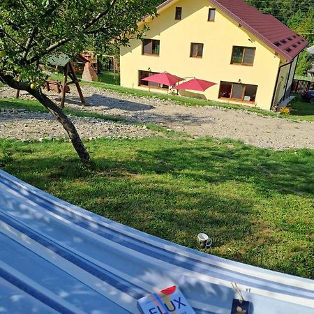 Готель Viata La Tara Cerna Cerna  Екстер'єр фото